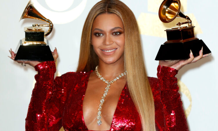 Η Beyoncé κατέρριψε το ρεκόρ των βραβείων Grammy