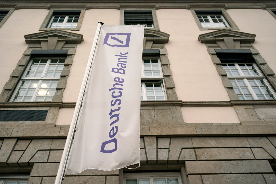 Μεγάλη πτώση στις μετοχές της Deutsche Bank-UBS
