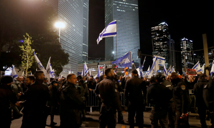 Το Ισραήλ αντιμετωπίζει την χειρότερη εσωτερική κρίση