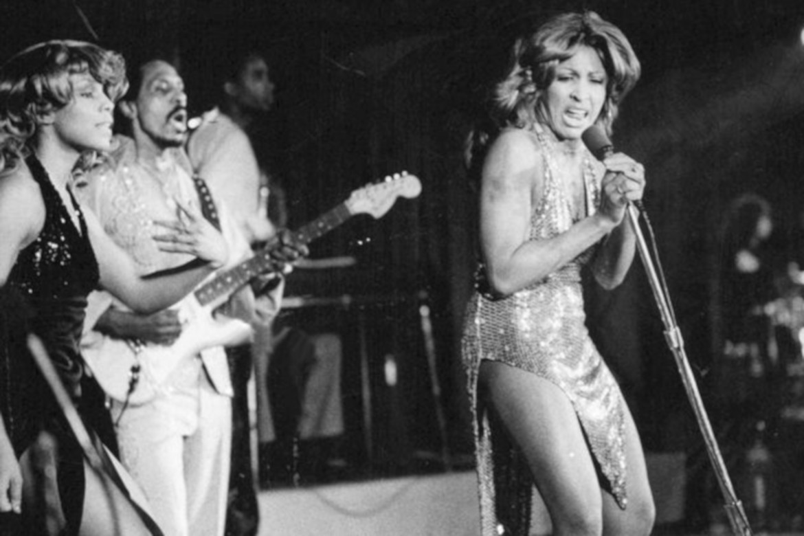 Tina Turner: Η φωνάρα που έκανε τις μέρες μας ομορφότερες